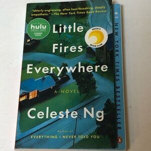 Little Fires Everywhere Novel by Celeste Ng, Paperback, pre-owned,pet/smoke free